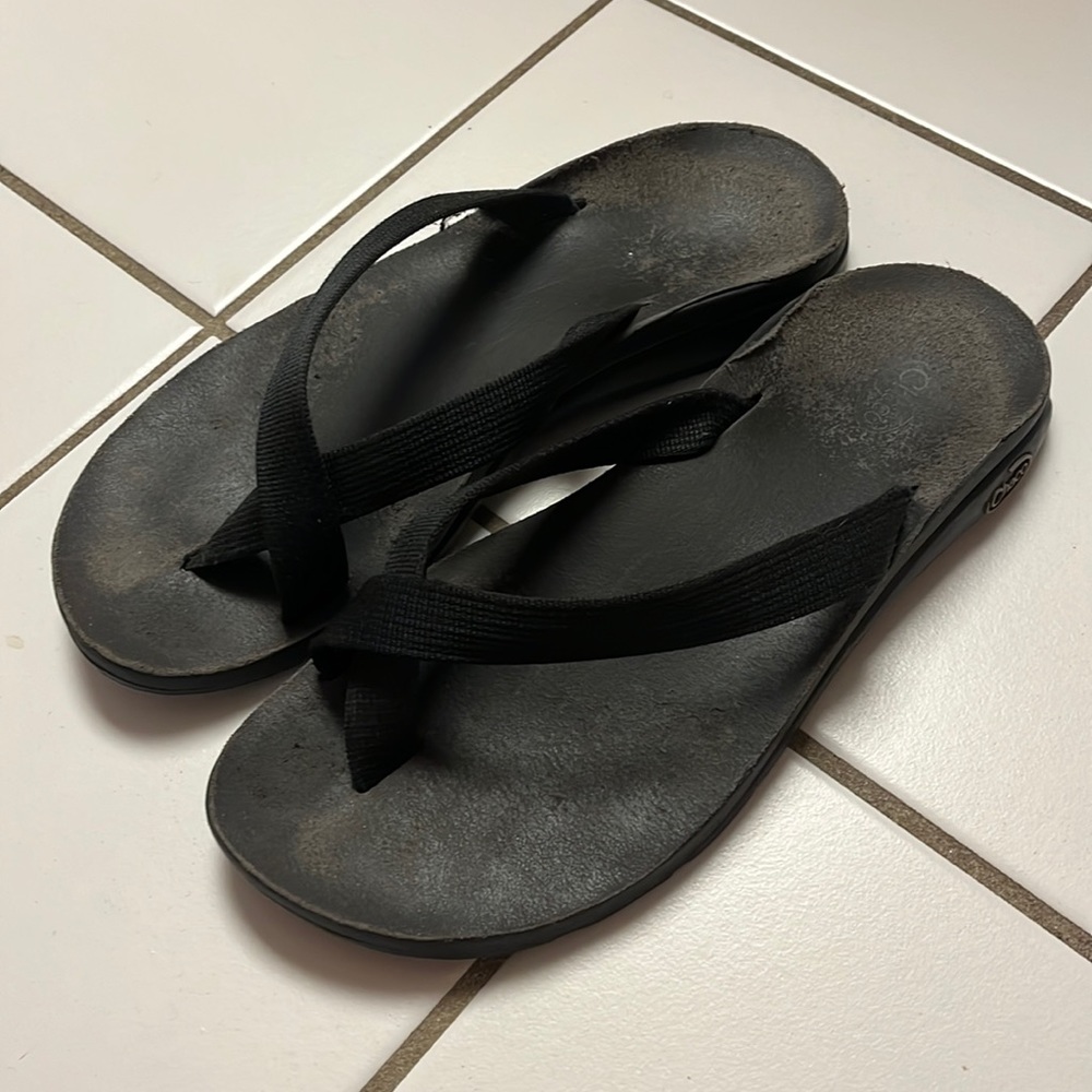 Chaco Black Flip Flop Toe Loop Sandals - image 1